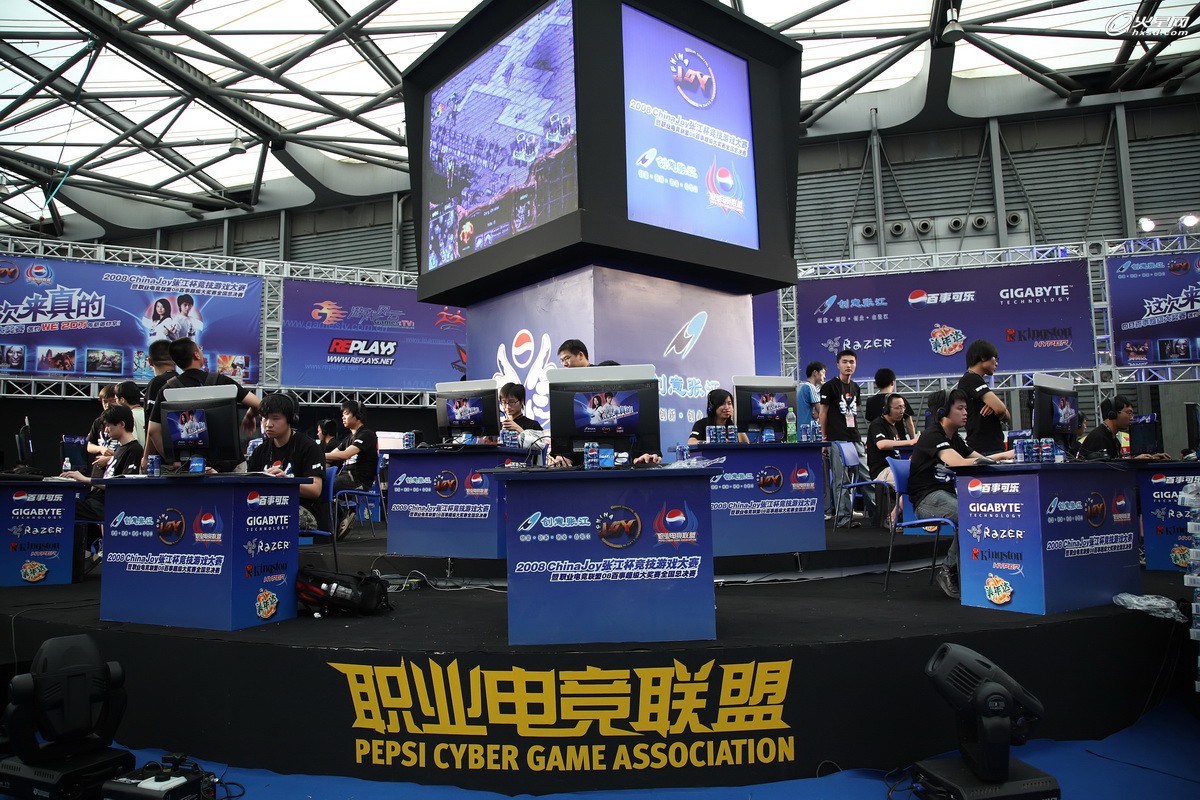 130亿美元的中国电竞市场 腾讯只想当主演